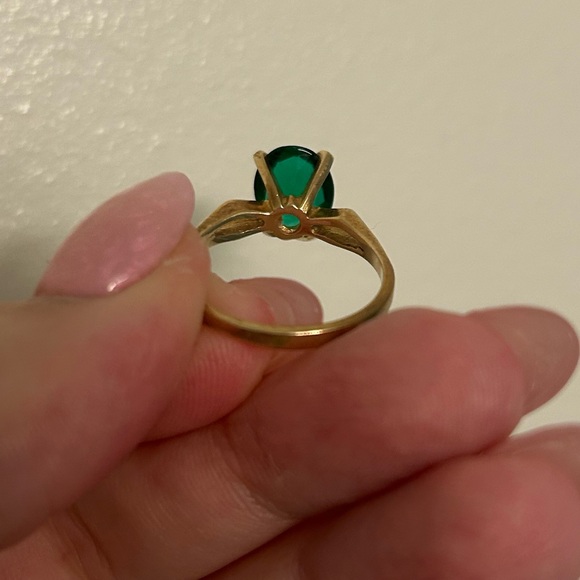 ๐๐ KSK Vintage 10K Yellow Gold Ring with Emerald Green Gem ~ โWickedโ vibes ~๐๐ - Picture 2 of 6